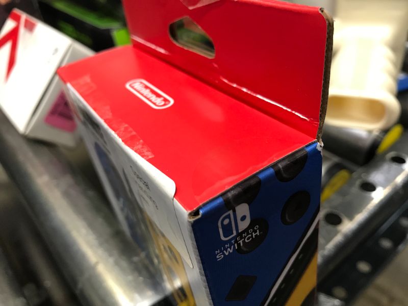 Photo 2 of JoyCon LR Fortnite Fleet Force Bundle -- BRAND NEW SEALED --- 