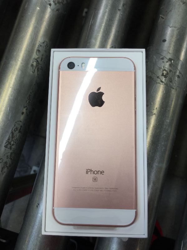 Photo 4 of Apple iPhone SE 32GB Rose Gold LTE Cellular Straight Talk MQ502LLA