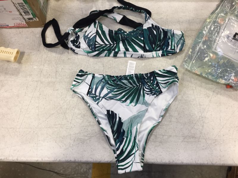 Photo 1 of Cupshe Women's 2 Piece Swimsuit (L)