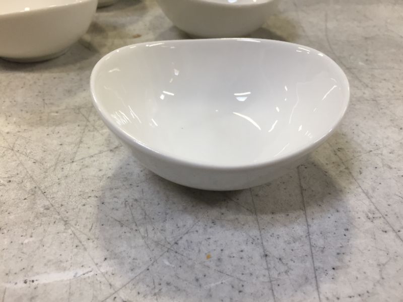 Photo 3 of 6 piece small dish color white 