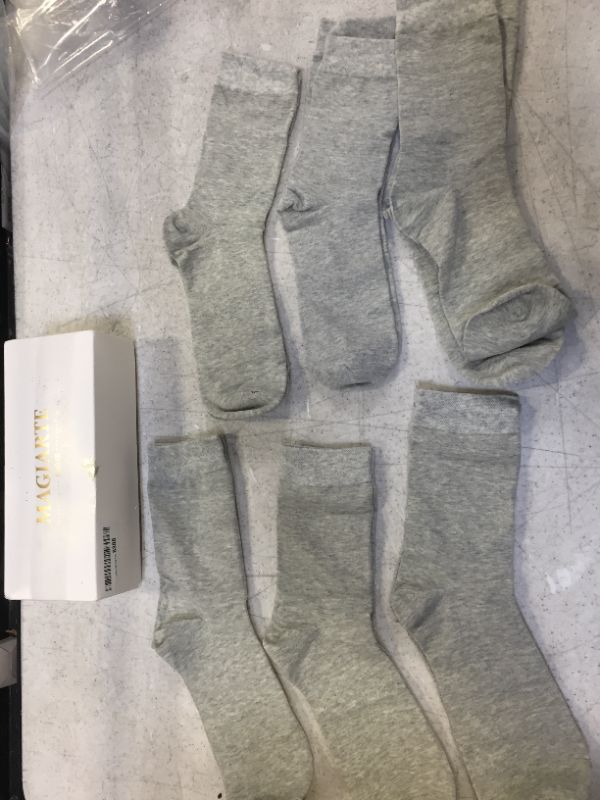Photo 2 of magiarte socks color grey size 6-12 tube socks 