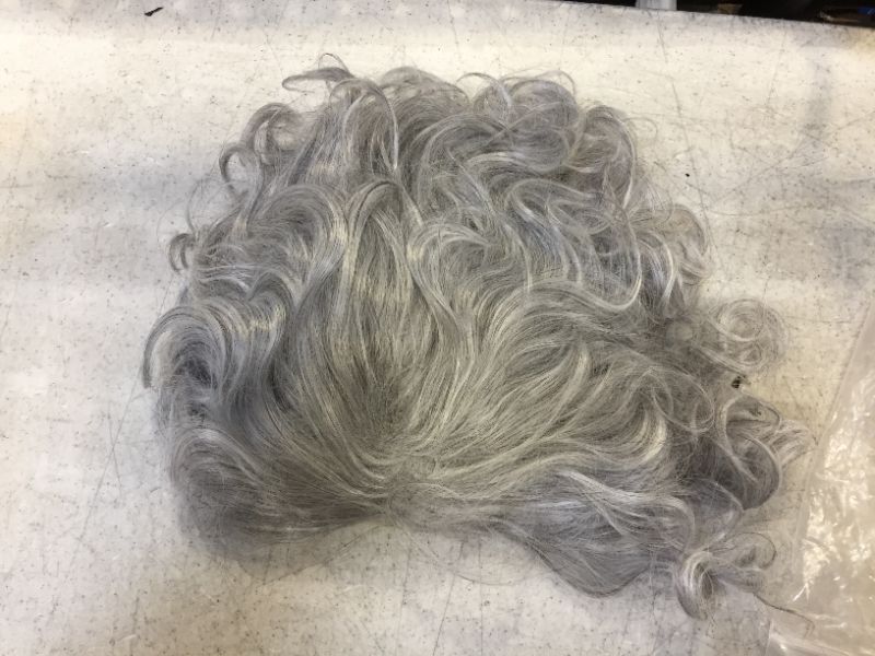 Photo 1 of Generic women's wig 