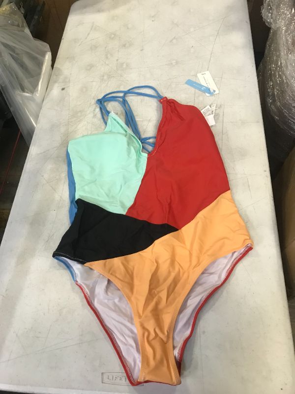 Photo 1 of Cupshe women's swimsuit size XL