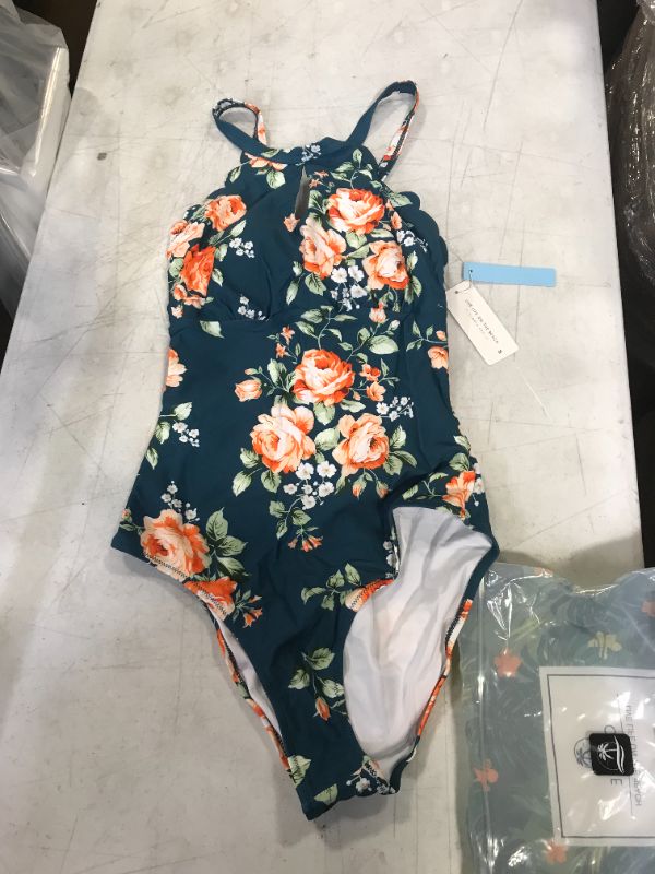 Photo 1 of Cupshe women's swimsuit size M