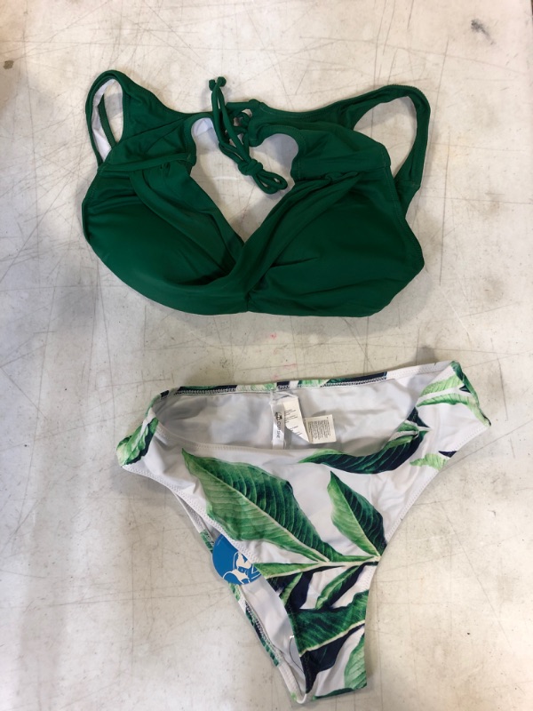 Photo 1 of CUPSHE Green Solid And Leafy Print Bikini. Small
