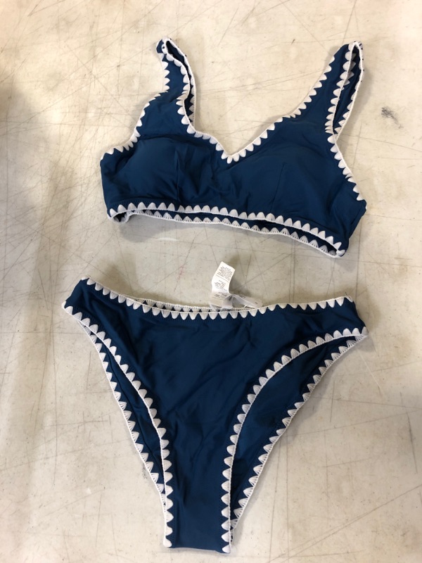 Photo 2 of CUPSHE Blue And White Crochet Trim Sporty Bikini. Small
