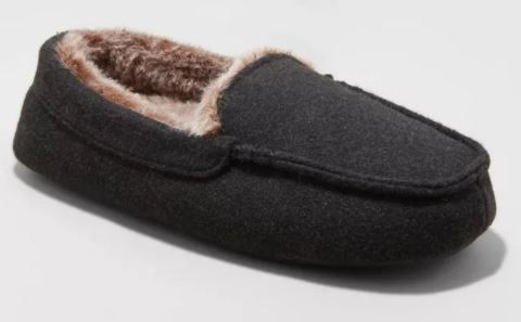 Photo 1 of Boys' Carmelo Moccasin Slippers - Cat & Jack™
Size: S