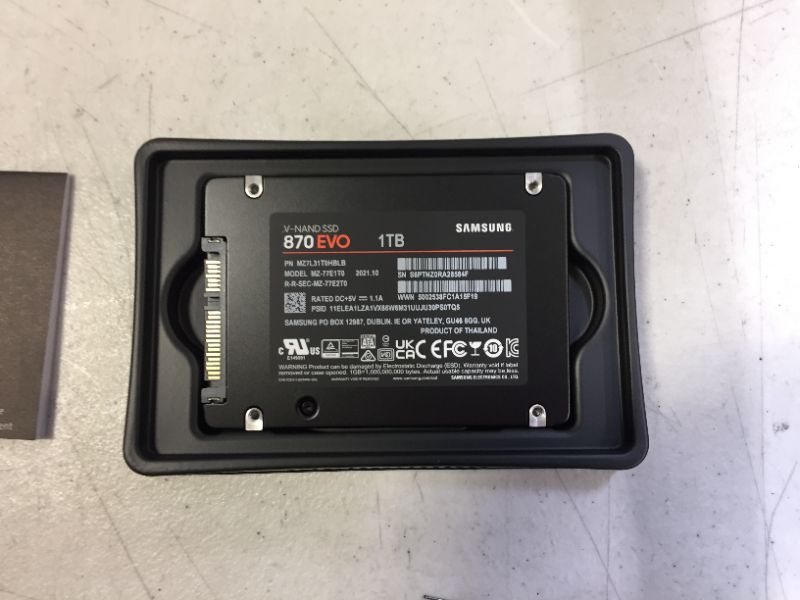 Photo 3 of Samsung Electronics 870 EVO 500GB 2.5 Inch SATA III Internal SSD (MZ-77E500B/AM)
