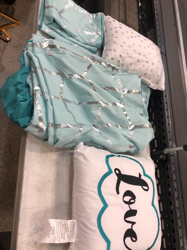 Photo 2 of Intelligent Design - Raina Metallic Printed Duvet Cover Set - Aqua/Silver - Full/Queen