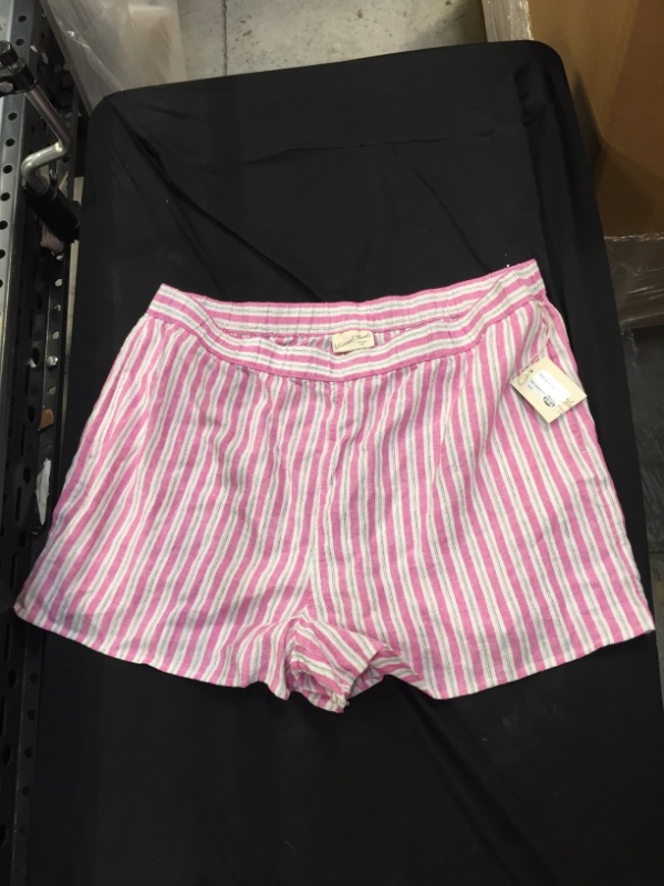 Photo 1 of Generic Pink and White Cotton Shorts. XXL