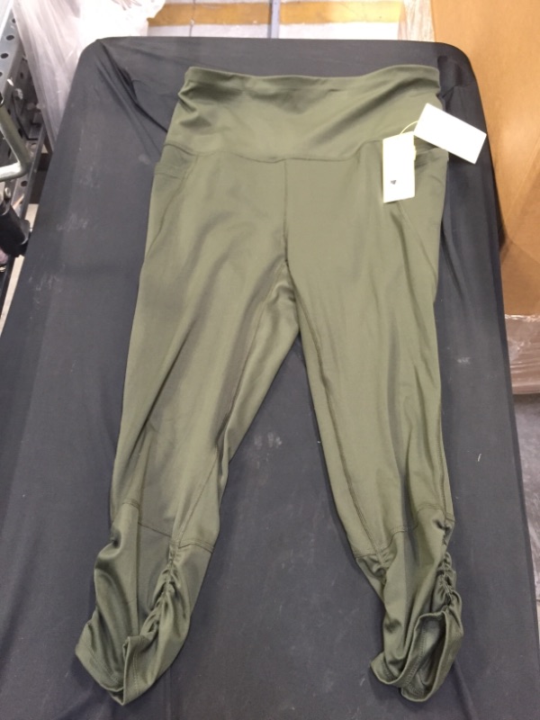 Photo 1 of Generic Green Flex Ultra High Rise Crop Pants XL