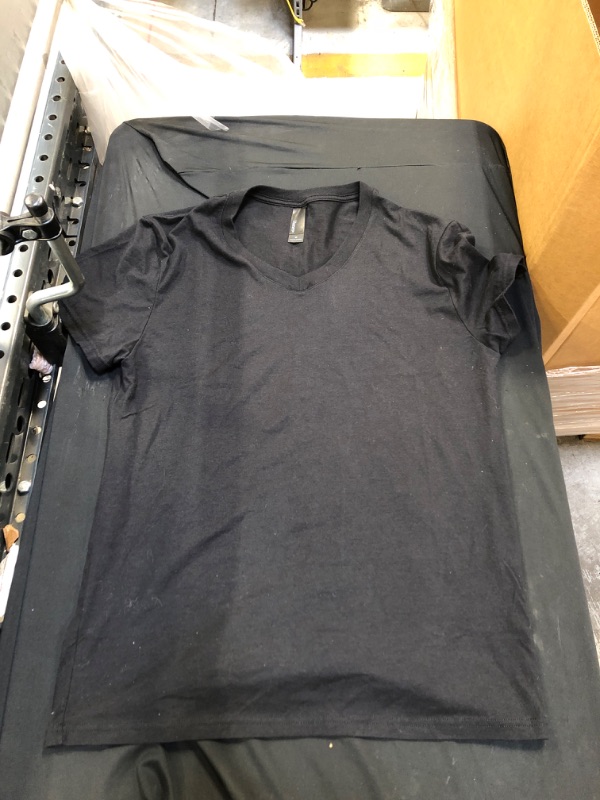 Photo 1 of Generic Black Short Sleeve Shirt. Medium