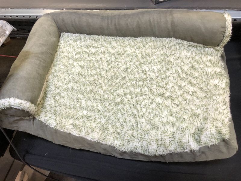 Photo 1 of 28"X19" GREEN PET BED
