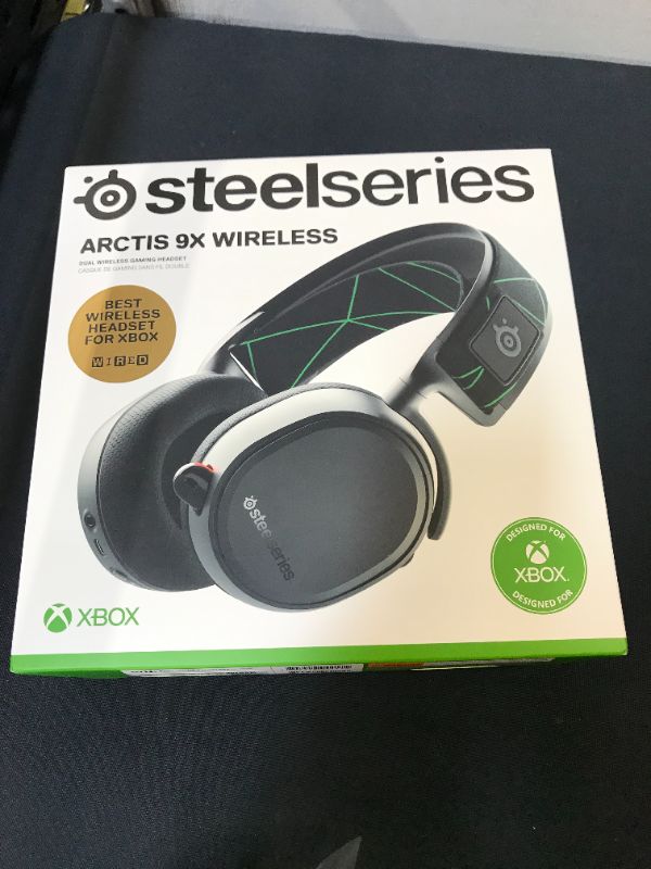 Photo 2 of SteelSeries Arctis 9X Wireless Gaming Headset – Integrated Xbox Wireless + Bluetooth – 20+ Hour Battery Life – for Xbox One and Series X
