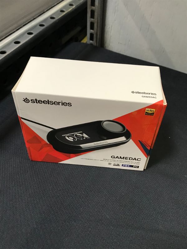 Photo 4 of SteelSeries GameDAC Certified Hi-Res Gaming DAC and Amp for PS4 and PC - Not Machine Specific
