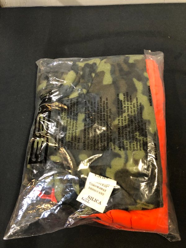 Photo 3 of 32 Degrees 2 Pack Winter Dog Coat | Quilted and Fleece Vest for Cold Weather | Camo/Carrot, Small
