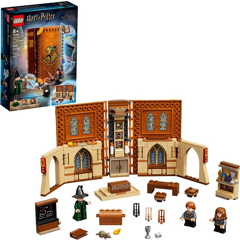 Photo 1 of LEGO Harry Potter Hogwarts Moment