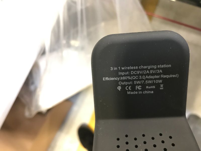 Photo 1 of 3 in 1 Wireless Charging Station