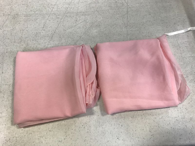 Photo 1 of 2 Pink fabric 70cm x 300cm