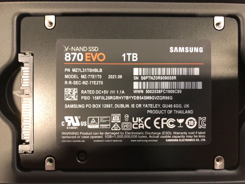 Photo 2 of Samsung Electronics Internal SSD 