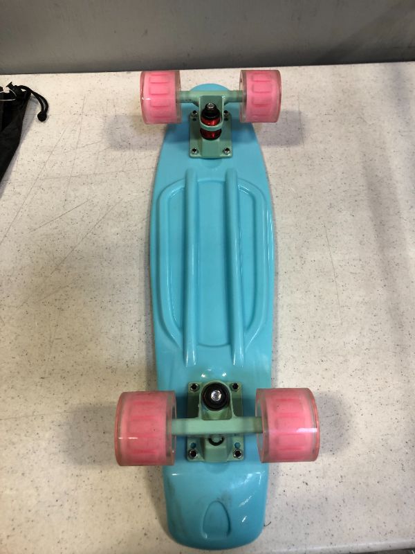 Photo 1 of Skateboard 22"