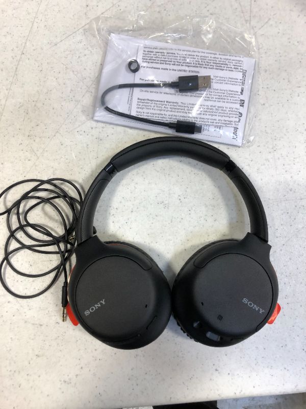 Photo 3 of Sony Noise Cancelling Headphones