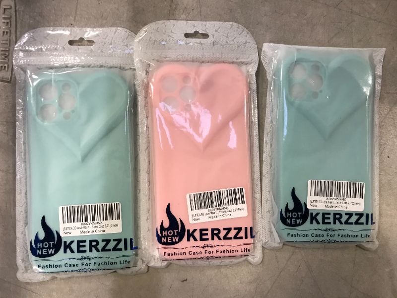 Photo 1 of 3PK IPHONE 12 CASE WITH HEART