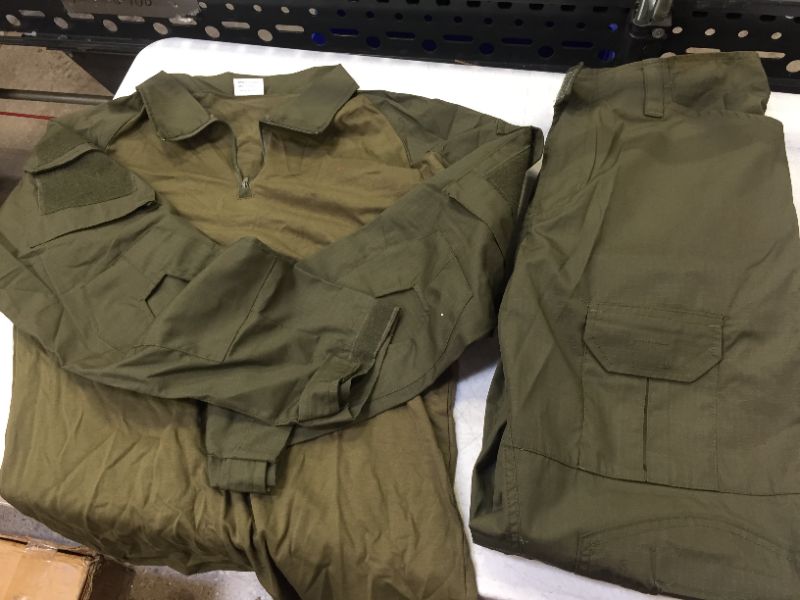 Photo 2 of  Size XL Hunting Pants G3 Suit Tactical Military Uniform Multicam Forces Suit Combat Shirt Pants Tactics Airsoft Militaire With Pads
