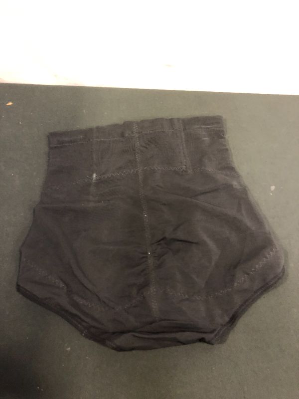 Photo 2 of Large underwear waist 
