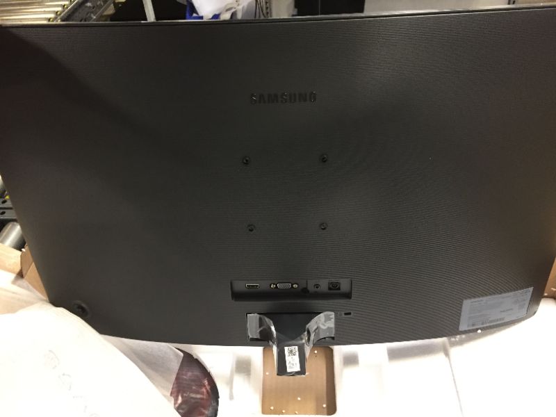 Photo 4 of Samsung C27F390 27" Curved Screen LED LCD Business Monitor - 1920 x 1080 FHD Display - Vertical Alignment (VA) Panel - 1800R Ultra-curved screen