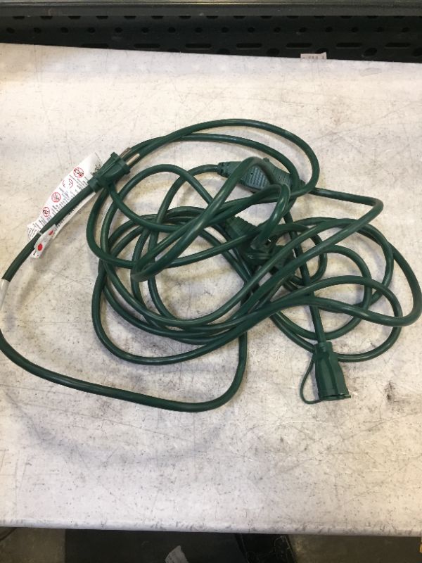 Photo 2 of 25 ft. 14/3 3 Outlet Extension Cord, Green
