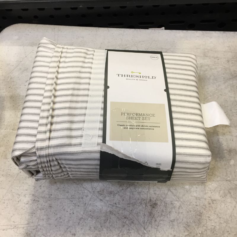 Photo 2 of 400 Thread Count Fall Pattern Performance Sheet Set - Threshold™ Size: Twin/Twin XL
