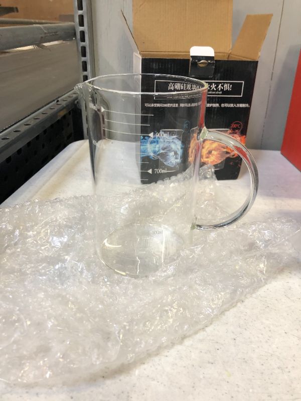 Photo 1 of 1000ml Glass Measuring Cup Jugs Borosilicate Graduated Glass Jar with Handle Pour Spout Clear Scale Ounce Cup Fluid Cooking Baking Measuring Tool Measure Wine Milk Coffee Cook
