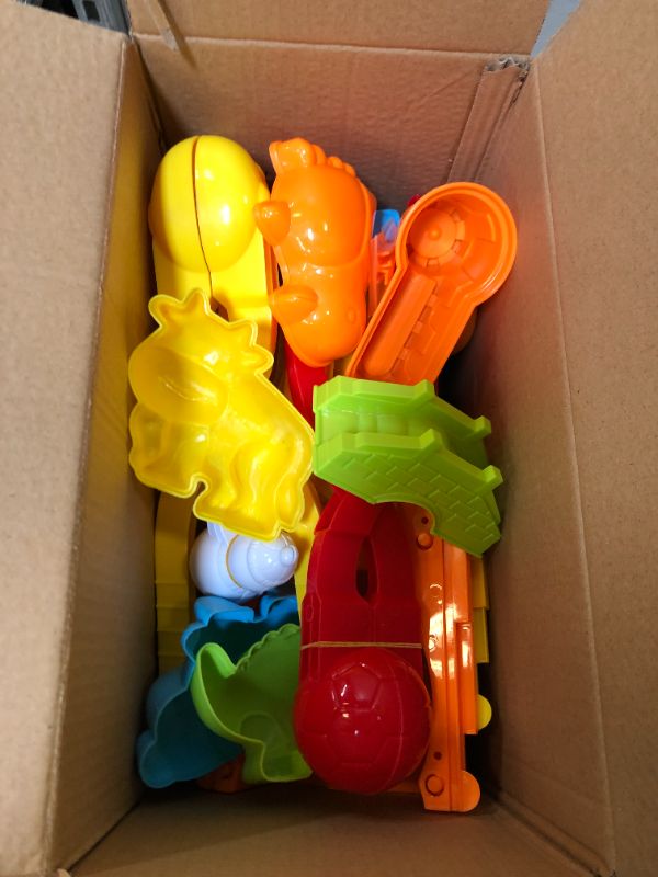 Photo 1 of SupAI 16 Pcs Snowball Maker Winter Snow Toys Kit with Handle for Snow Ball Shapes Maker with Snowball Molds, Fights Duck Molds, Snowball Fights Slingshot, Winter Outdoor Toys for Kids Toddlers Adults
