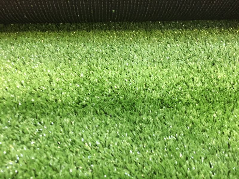 Photo 1 of 10 MM Artificial grass 7'15'