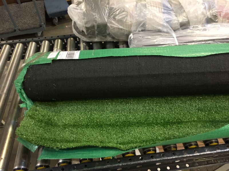 Photo 1 of 10 MM Artificial grass 7'15'