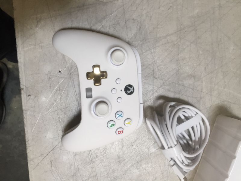 Photo 1 of Enhanced Wired Controller for Xbox Series X|S - Mist
