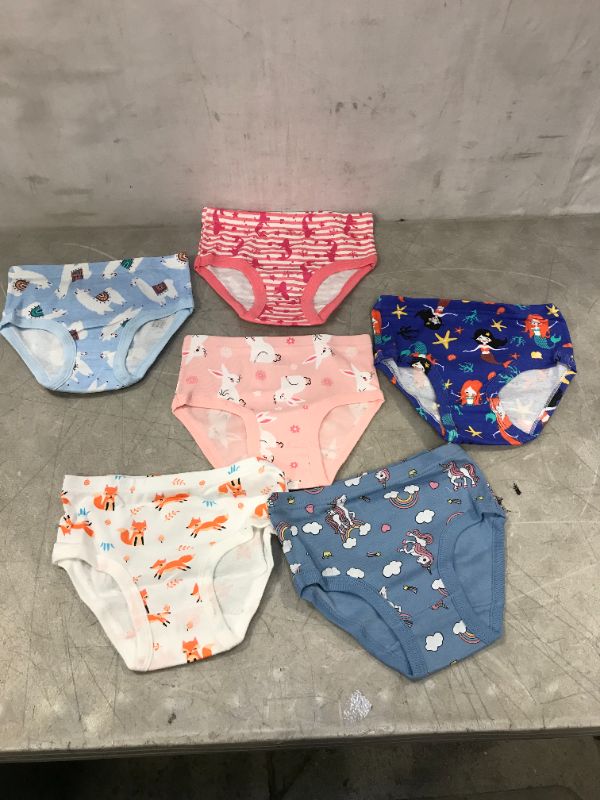 Photo 1 of 6 pack girls underwear size 5T assorted pack