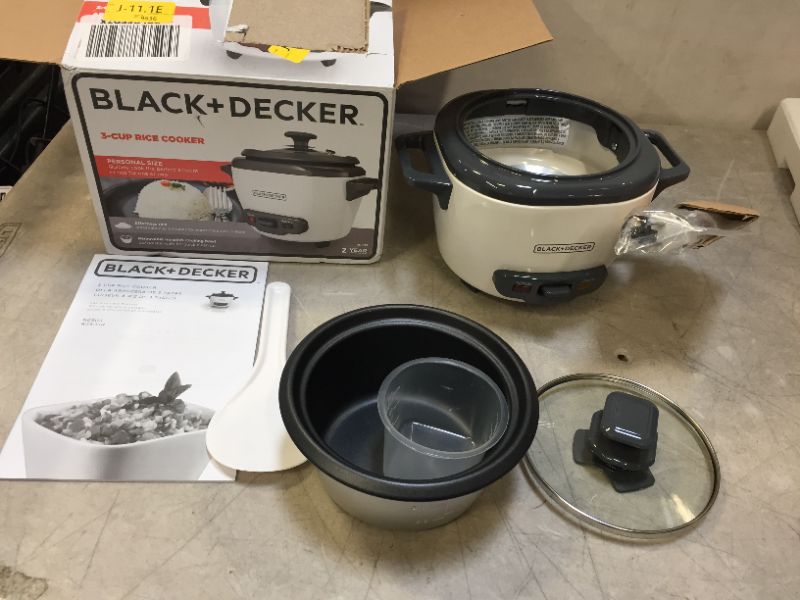 Photo 1 of Black +Decker 3 -Cup Rice Cooker