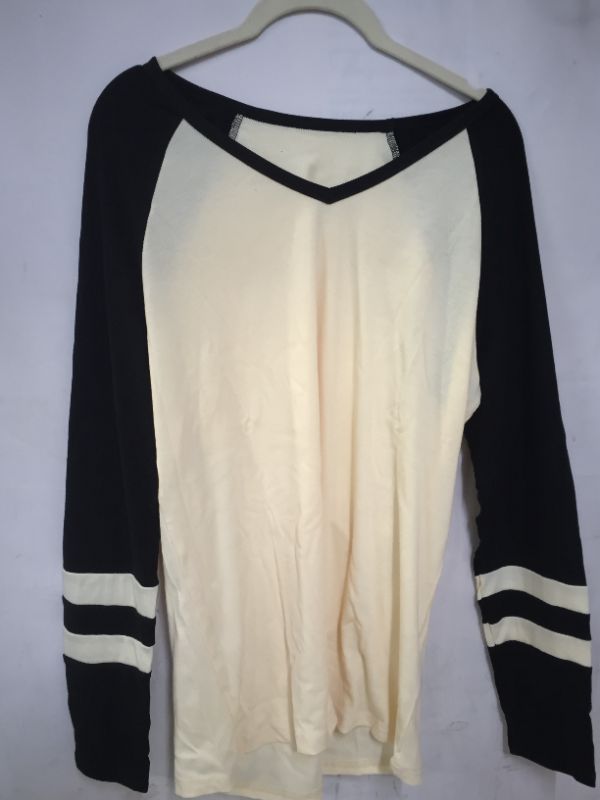 Photo 1 of WOMEN'S LONGSLEEVE SIZE LARGE 