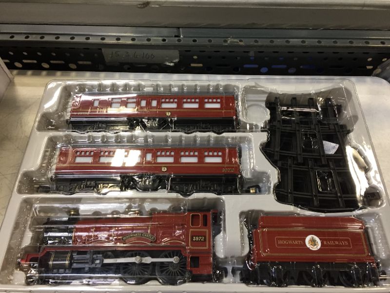 Photo 2 of Lionel Hogwarts Express Ready-to-Play 4-6-0 Set, Battery-powered Model Train Set
