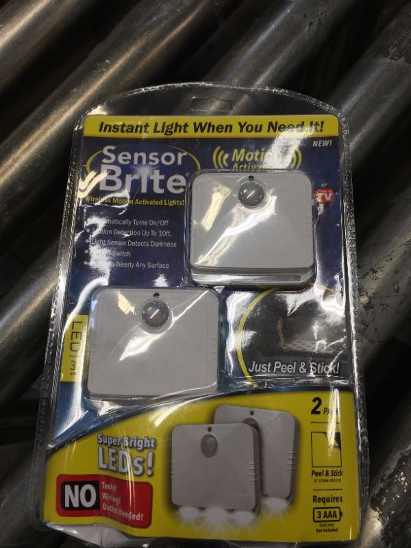 Photo 2 of TRI SALES MARKETING LLC LIGHT NIGHT LED MOTION-SENSOR
