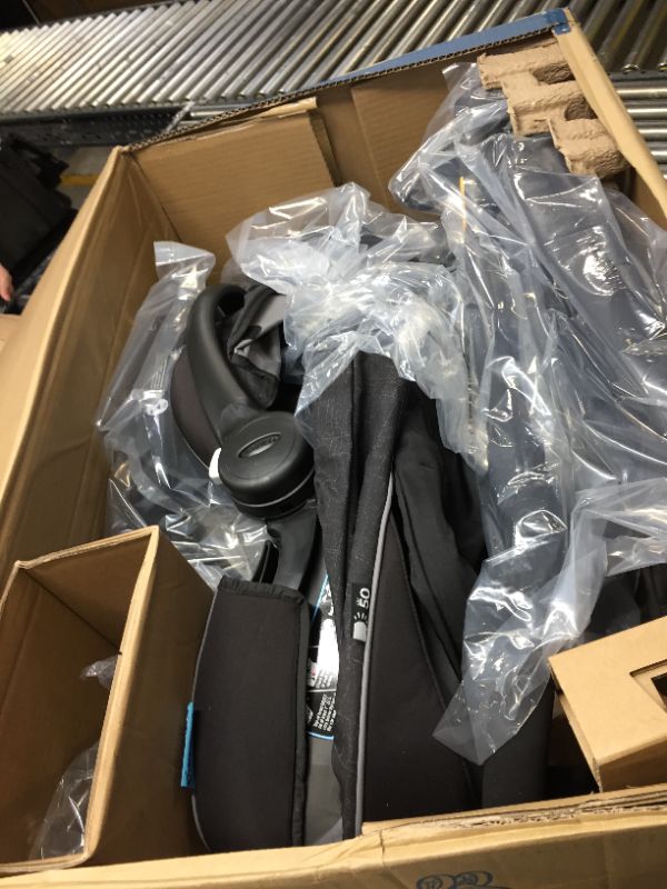 Photo 1 of Graco Modes 3 Lite DLX Travel System with SnugRide Infant Car Seat - West Point