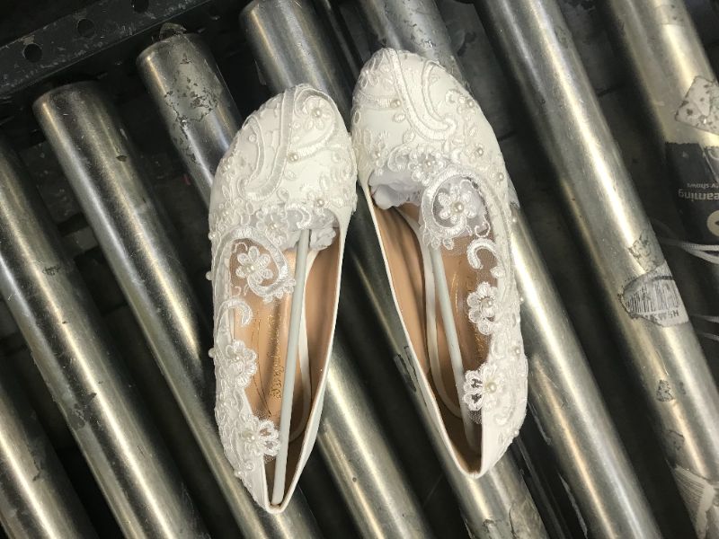 Photo 1 of Generic white wedding shoes sz 8
