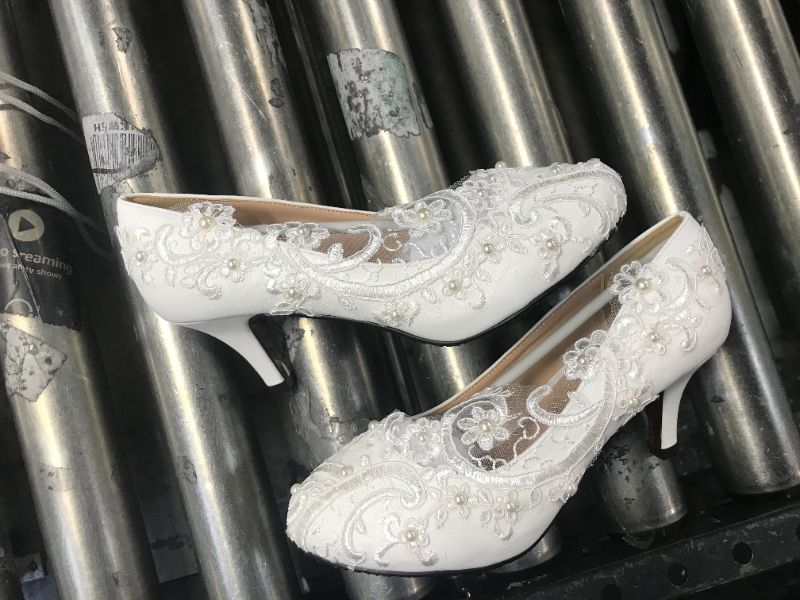 Photo 1 of Bridal Wedding Shoes Closed Toe Dress Pumps Stiletto Heel with Stitching Lace sz 8