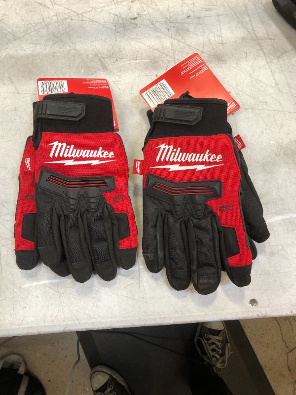 Photo 1 of Milwaukee Large Winter Demolition Gloves, Black Sz L 2 pack