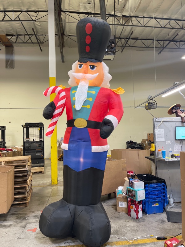 Photo 1 of 12Ft. Prelit LED Lightshow Airblown Nutcracker Inflatable Christmas Decor New CC (Missing stakes)
