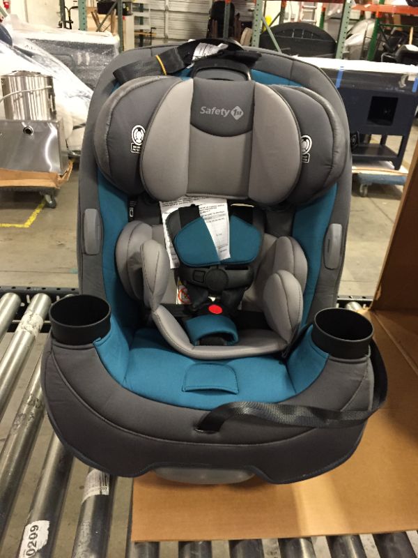 Photo 2 of Safety 1st Grow and Go 3-in-1 Convertible Car Seat, Blue Coral