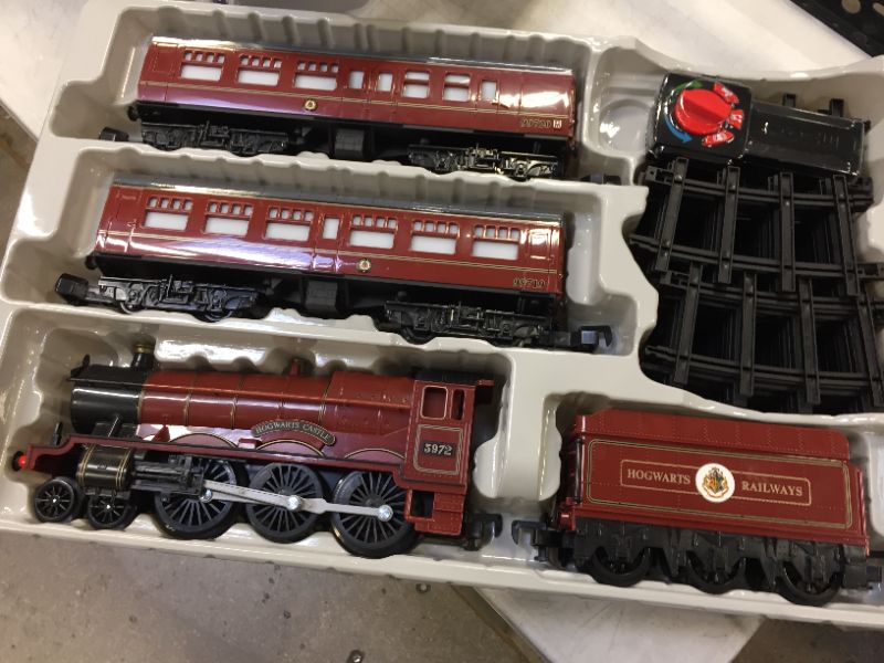 Photo 2 of Lionel Hogwarts Express Ready-to-Play 4-6-0 Set, Battery-powered Model Train Set with Remote