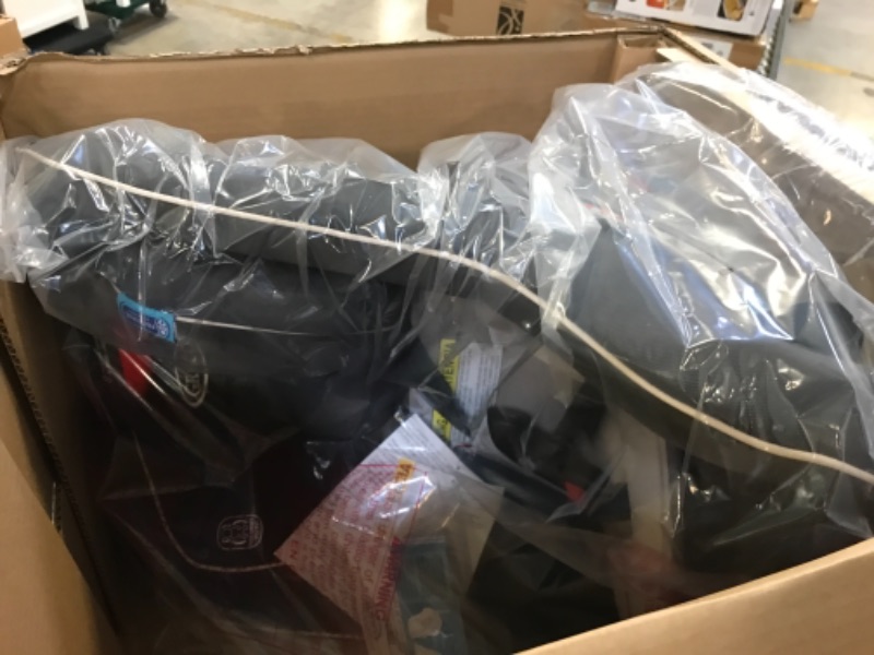 Photo 1 of Graco Contender 65 Convertible Car Seat, Glacier
